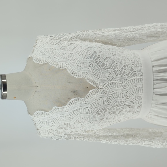 NWT Lulus Lace Maxi Wedding Dress White M formal bohemian bride classic spring - Picture 3 of 8